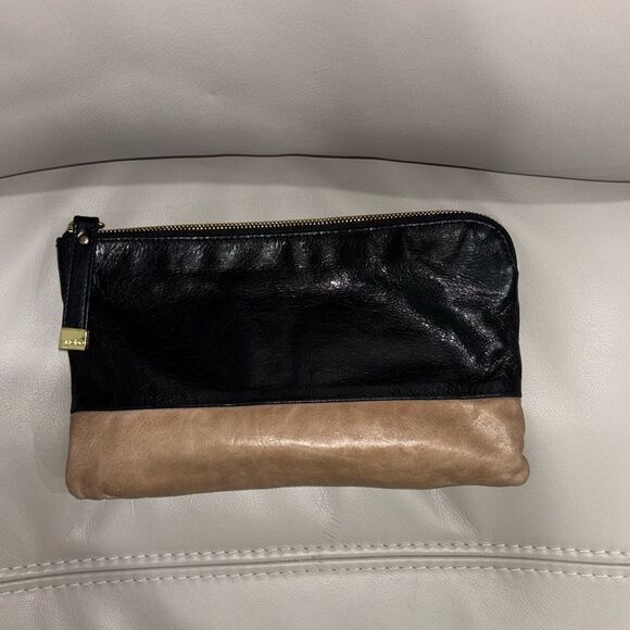 HOBO International Two Toned Clutch - Picture 1 of 5